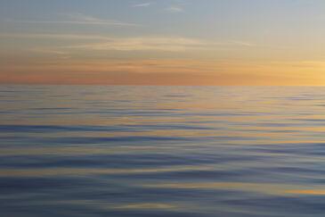 Dusk, Northeast Greenland. © Etienne Pierart